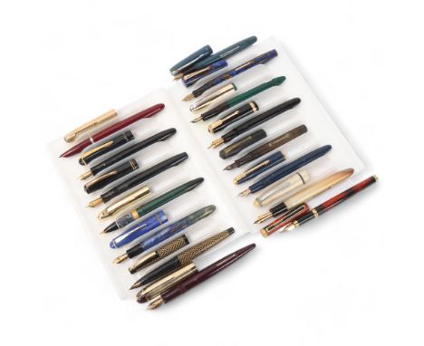 A collection of 15 vintage fountain pens, including Sheaffer, Parker, Osmoroid, Eversharp, Blackbird, etc
Condition varies, a