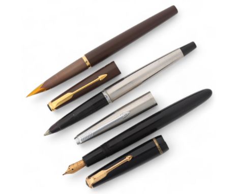 3 vintage Parker fountain pens, including a black Victory with 14ct gold nib