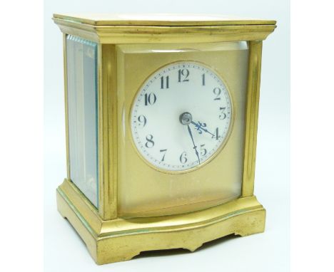 A gilt brass carriage clock with hand-wound French movement, 9.2cm