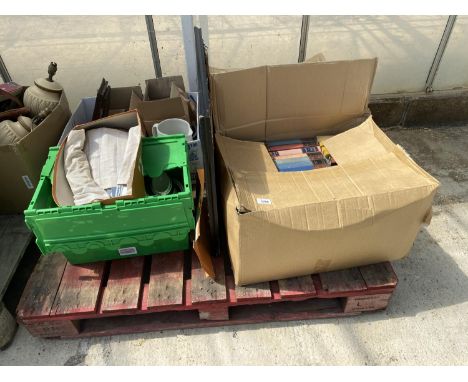 AN ASSORTMENT OF HOUSEHOLD CLEARANCE ITEMS TO INCLUDE CERAMIC WARE, BOOKS AND PEWTER ITEMS ETC 