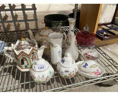 AN ASSORTMENT OF CERAMIC WARE TO INCLUDE AYNSLEY AND WEDGWOOD ETC 