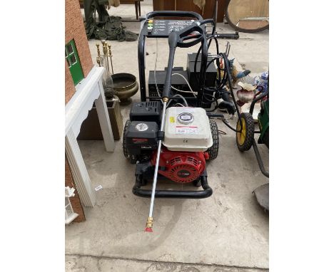 A MUNICH TOOLS GASOLINE HIGH PRESSURE WASHER 