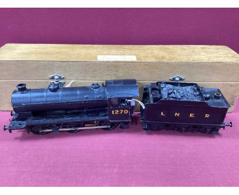 An 'O' Gauge/7mm Brass Kit Built Class J39 0-6-0 Steam Locomotive with Six Wheel Tender, L.N.E.R black R/No 1270: built and p