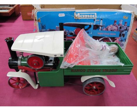 A Mamod SWI Live Steam Wagon, green, some minor sings of use, appears complete with leaflet, boxed, box poor