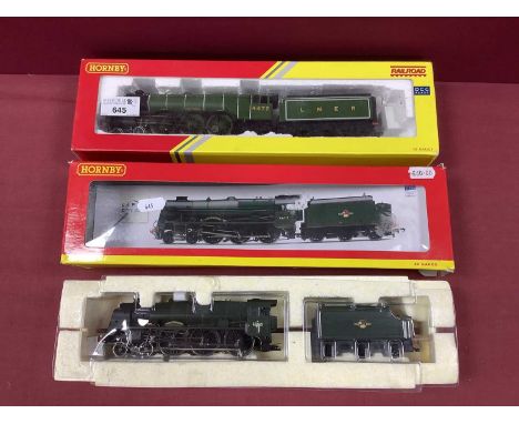 Two Hornby (China) 'OO' Gauge/4mm Boxed Steam Tender Locomotives, comprising A Class A3 4-6-2 "Flying Scotsman" L.N.E.R green
