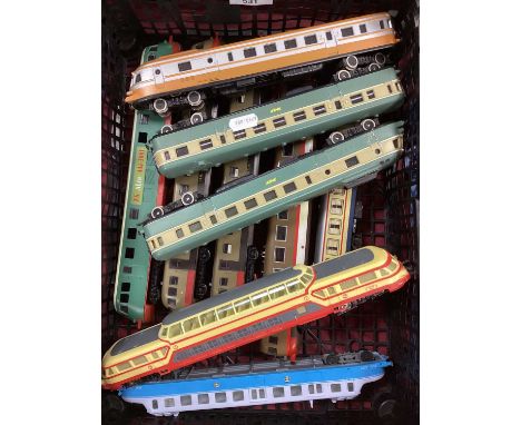Nine 'HO' Gauge Continental Outline Unboxed Railcars, comprising (Fiat) Surburbana Bo-Bo R/No 663-105 diesel; A FS Rail Bo-Bo