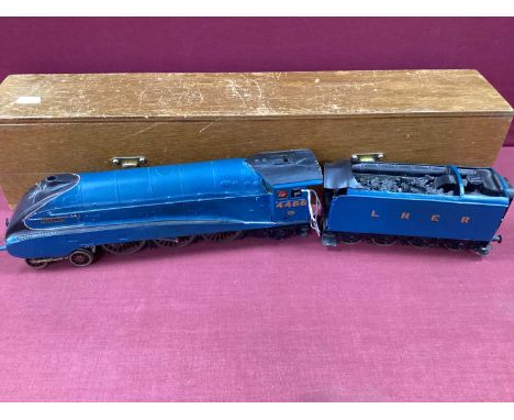 An 'O' Gauge/7mm Kit Built Class A4 4-6-2 Steam Locomotive with Eight Wheel Tender, L.N.E.R blue "Merlin" R/No 4486; brass ch
