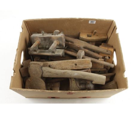 A box of tools G