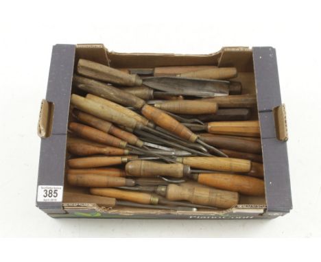35 carving tools G