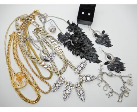 A collection of vintage costume jewellery, to include a diamante necklet Condition Report: Available upon request