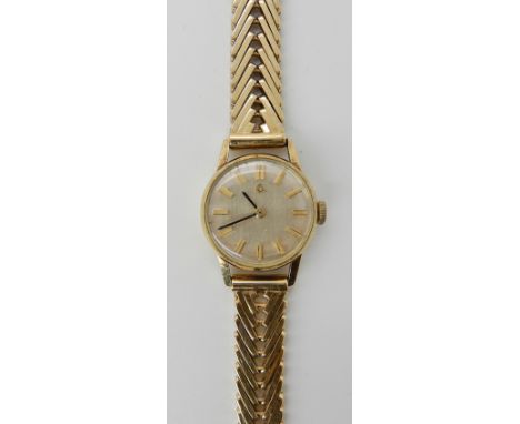 A ladies 14ct gold Certina wrist watch with herringbone strap, length 18cm, weight 23.4gms Condition Report: Not working at p