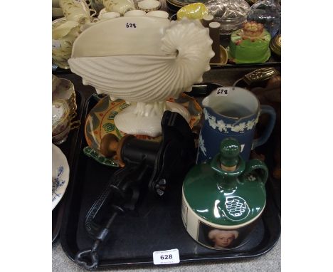 A Magic Marmalade cutter, Wedgwood Moonstone conch shell centrepiece and other items Condition Report: Condition report not a