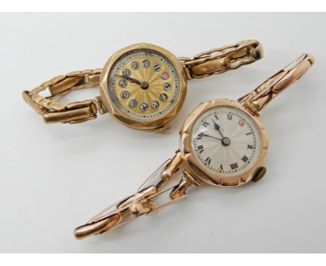 Two 9ct gold ladies vintage watches, weight approx 32.1gms Condition Report: Cream dial winds and is ticking, gold dial as fo