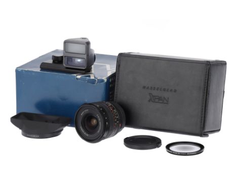 A Hasselblad X-pan Aspherical f/5.6 30mm Lens,black, serial no. 8XSP13342, body, VG-E, elements, VG-E, some very light signs 