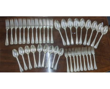 Chawner and Co set of silver fiddle and thread cutlery and flatware hallmarked London 1857 engraved with family crest to the 