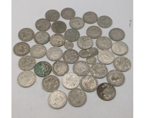 A collection of 1920s/1946 silver British coinage to include sixpences, and half crowns, total weight 501.2g Location:If ther