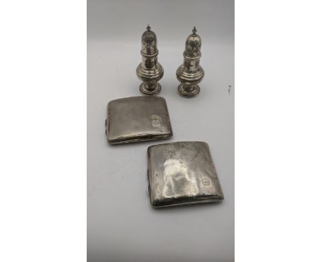 Silver to include two engine turned cigarette cases, one example hallmarked Birmingham 1930, total weight 177.8g, together wi