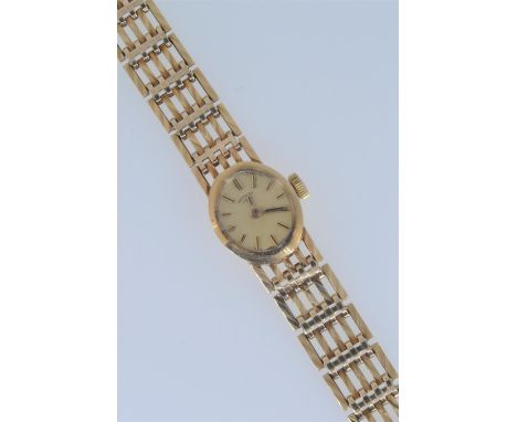9ct gold cased Rotary wristwatch, 17 jewels, case 15x18mm, case &amp; strap clasp hallmarked, gross weight 17.8 grams Running