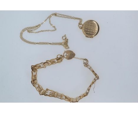 9ct gold circular locket with 9ct gold chain and a scrap 9ct gold gate link bracelet, gross weight 7.8 grams 