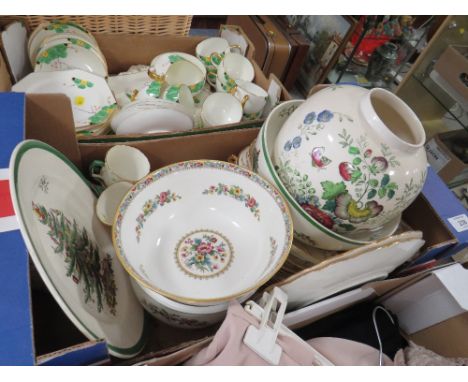 A TRAY OF ASSORTED CERAMICS AND CHINA TO INCLUDE COALPORT MING ROSE, SPODE, MASONS ETC. 