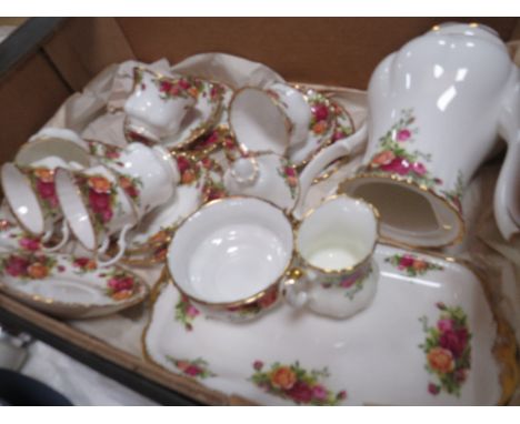 A TRAY OF ROYAL ALBERT OLD COUNTRY ROSES CHINA TO INCLUDE A COFFEE POT, CUPS AND SAUCERS ETC. 