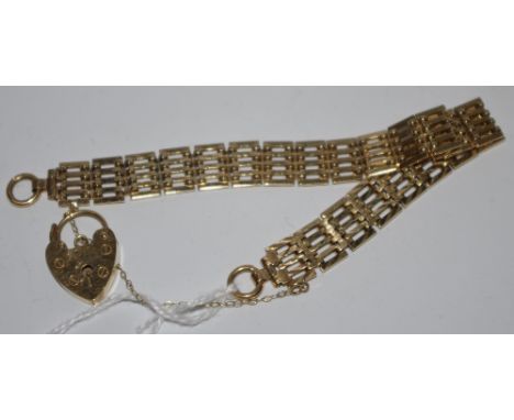A 9ct gold 5 bar gate bracelet, love heart padlock fastener, hallmarked Birmingham 15.4g/1/2 toz