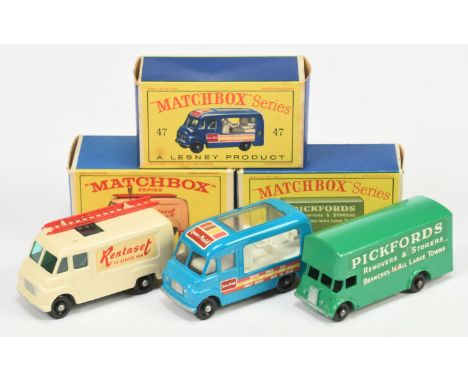 Matchbox Regular Wheels group (1) 46b Guy Pickfords Removal Van - green body with silver trim to headlights grille & front bu