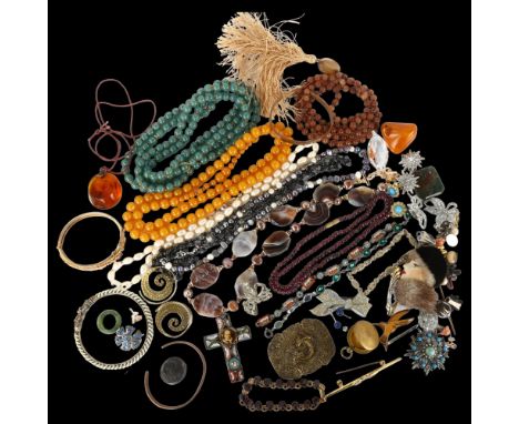 Various jewellery, including amber pendant, pearl necklace etcLot sold as seen unless specific item(s) requested 