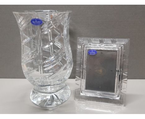 2 PIECES OF ROYAL DOULTON FINEST CRYSTAL INCLUDES 8INCH LAURA PHOTO FRAME AND SWING HURRICANE LAMP VASE 25.5CM