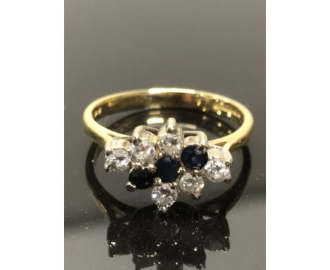 18CT GOLD SAPPHIRE &amp; DIAMOND CLUSTER RING 2.7G SIZE K