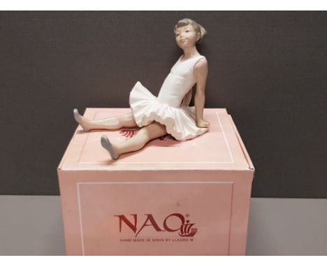 NAO BY LLADRO FIGURE 146 BALLERINA BALLET ATENTA WITH ORIGINAL BOX