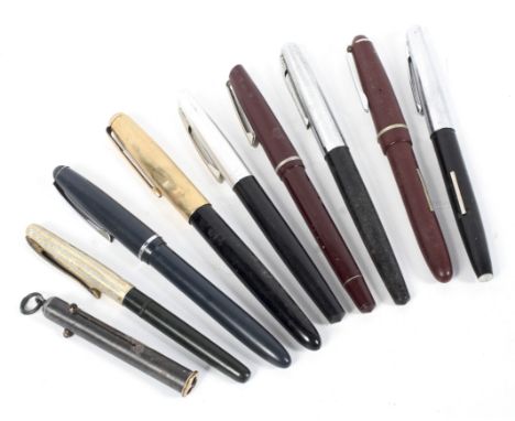 A collection of mid-century vintage fountain pens. Including Koral, O Smiroid, Platigun, a white metal retractable pencil, an