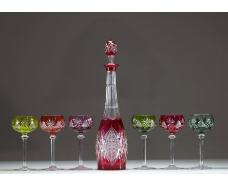 Val Saint-Lambert - Carafe and six glasses in cut and lined glass in different colours. Normal wear - Weight: 3.00 kg - Shipp