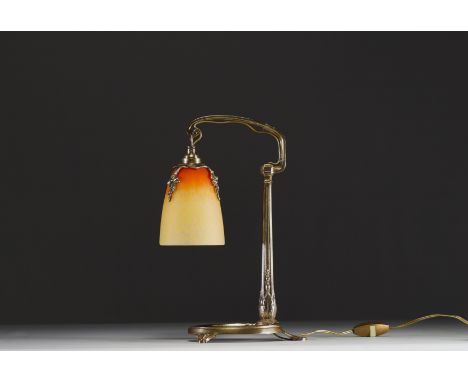 Charles RANC (XX) for Schneider - Art Nouveau marmorated glass table lamp, bronze base, circa 1910, signed. Perfect working c