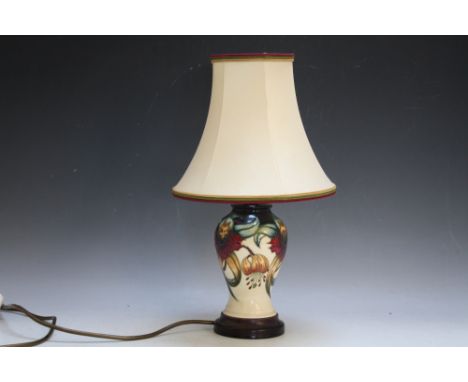 A MOORCROFT ANNA LILY PATTERN TABLE LAMP WITH SHADE, overall H 39.5 cm to inc shade