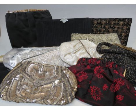 A COLLECTION OF VINTAGE LADIES BAGS, various styles and periods to include bead work and embroidered examples (12)