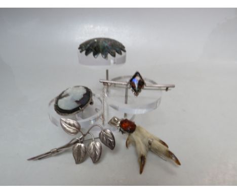 A COLLECTION OF VINTAGE SILVER BROOCHES, various styles and periods to include a hallmarked and Sterling silver examples (5)