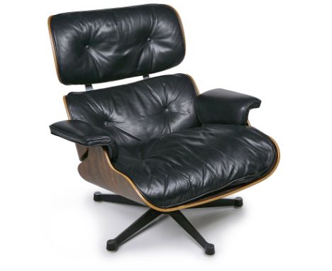 Lounge Chair, Design/Entw. Charles u. RayEames 1957 für Fa. Herman Miller, Ausführung wohl 1960er Jahre. Sitz- u. Rückenschal