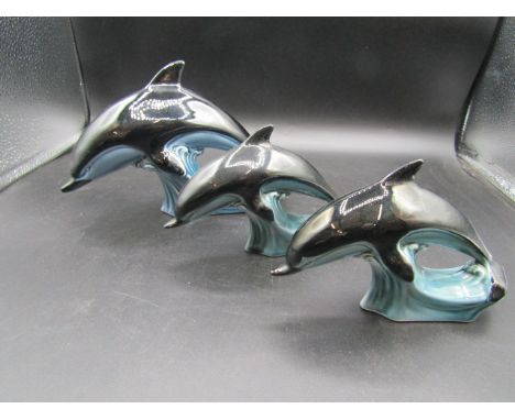 3 Poole pottery graduating dolphins