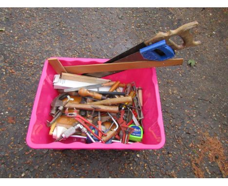 Tub of tools to include hammers and G-clamp etc&nbsp;