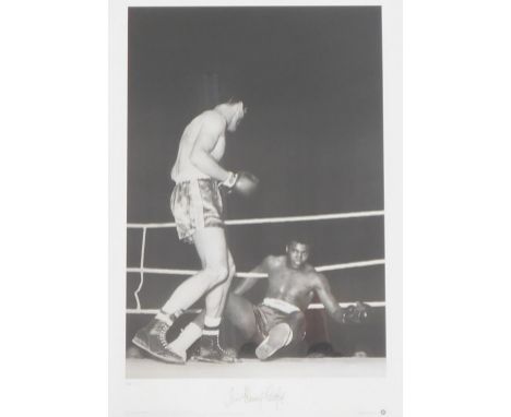 A Great Sporting Moments Wembley 1963 Henry Cooper vs. Cassius clay, limited edition print number 410/500, signed, by Sir Hen