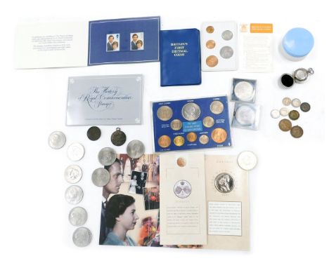 UK coinage, comprising The Golden Wedding commemorative crown 1997, Britain's first decimal coin set, 1967 coin set, silver p