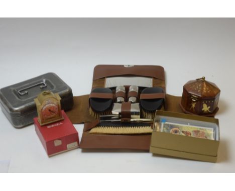 Mixed items, to include: an ebony gentleman's grooming kit in leather case; Swiss miniature carriage clock; a small collectio