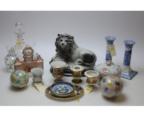 Early 19th Century Derby Imari pattern vase and inkwells; late 18th Century English blue and white porcelain saucers; Staffor