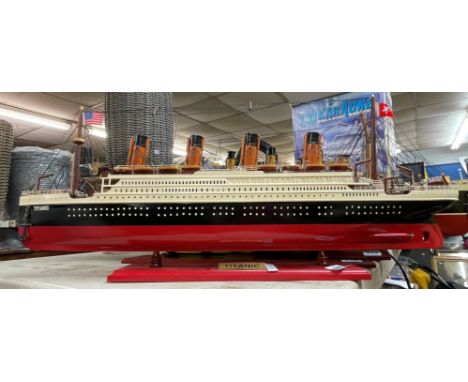SCALE MODEL OF THE TITANIC