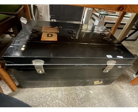 BLACK ENAMELLED TRAVELLING TRUNK 