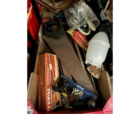 CARTON AND BOX OF SAWS, WOOD PLANE, BRACE, TROWEL AND MIXED TOOLS