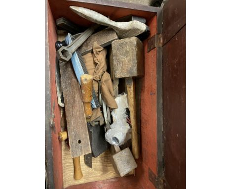 WOODEN BOX OF MAINLY CARPENTRY TOOLS, MALLETS, CHISELS, HAND DRILL, ETC