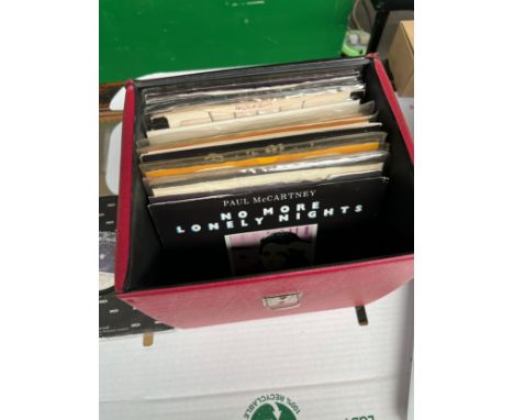 Collection of mixed 45RPM's to include Paul McCartney, John Lennon, The Beatles, David Bowie, Jimi Hendrix, Genesis, Queen, P