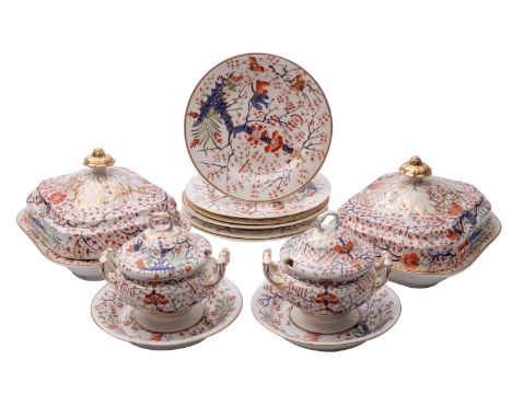 A group of early 19th century Chamberlains Worcester and Derby Japan pattern porcelain dinner wares  comprising a pair of Cha
